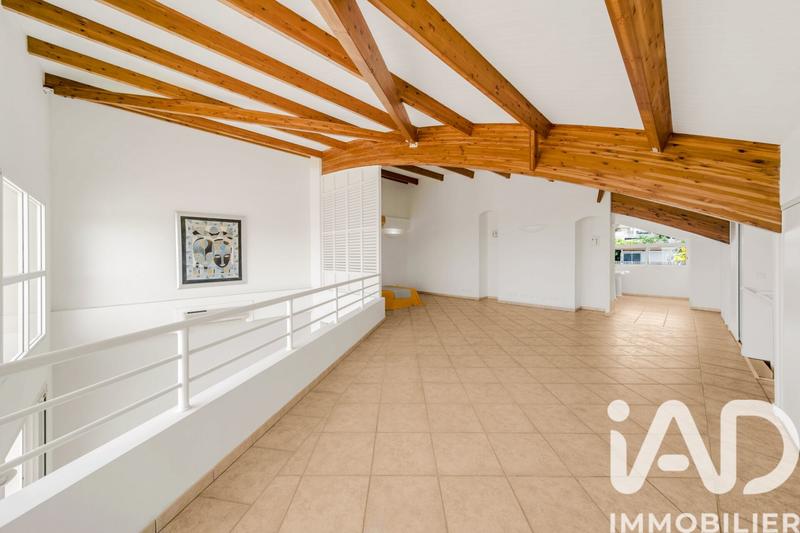 Duplex - 197 m² - 5 pièces