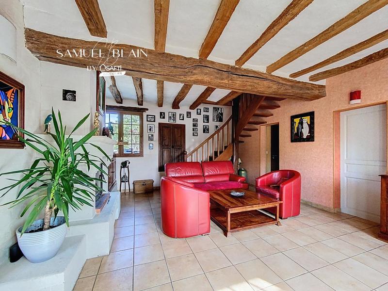 Maison - 170 m² - 9 pièces