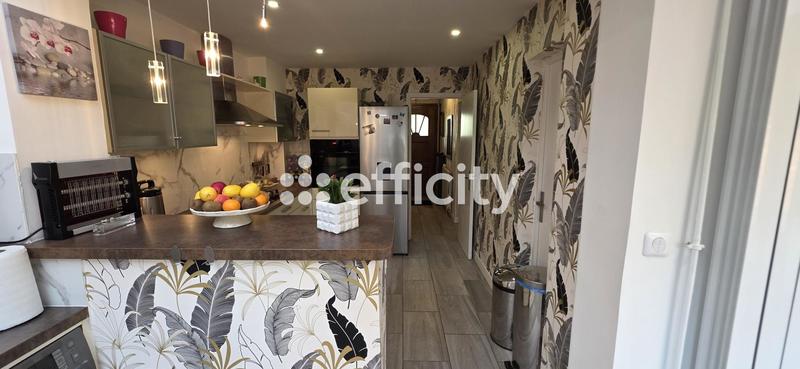 Maison - 100 m² - 6 pièces