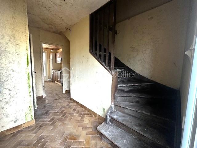 Maison - 85 m² - 5 pièces