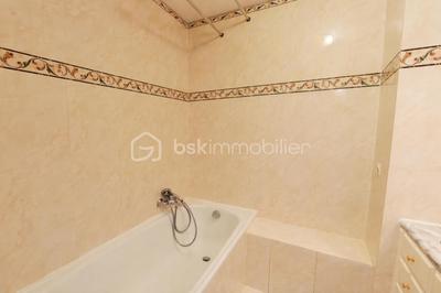 Maison de ville - 75 m² - 4 pièces