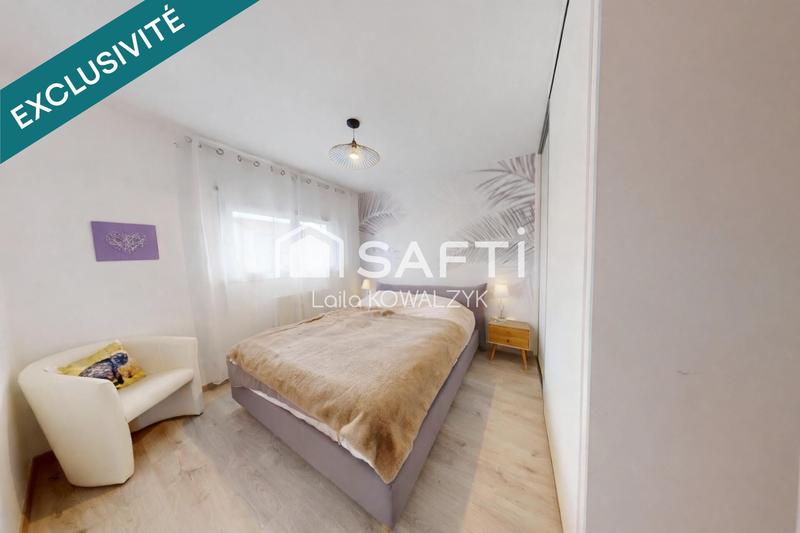 Villa - 100 m² - 5 pièces