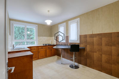 Maison - 91 m² - 5 pièces