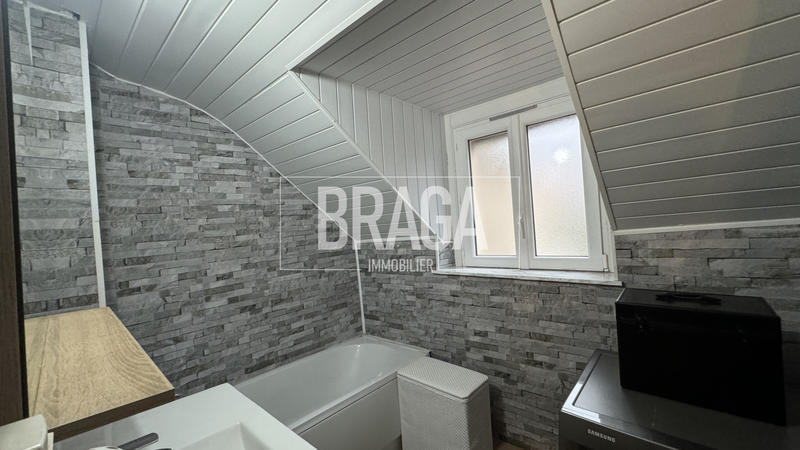 Maison - 84 m² - 4 pièces