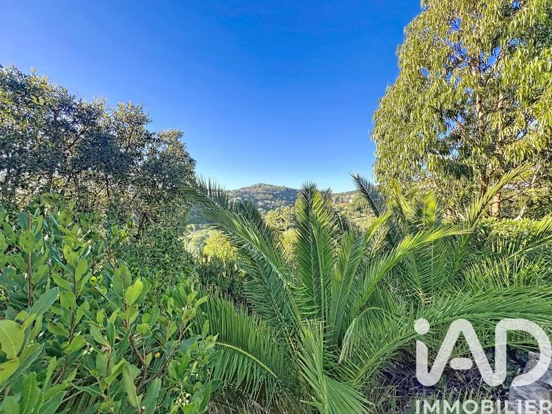 Maison - 97 m² - 5 pièces