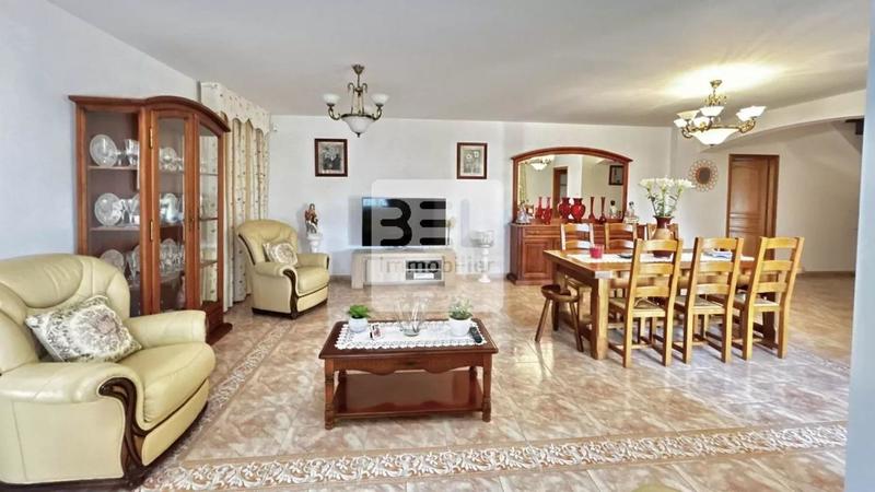 Villa - 150 m² - 6 pièces