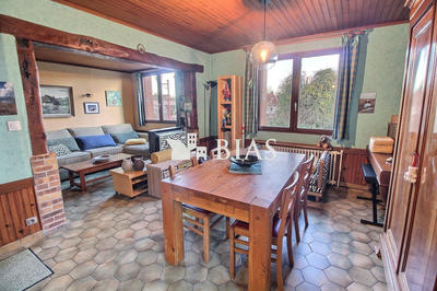 Maison - 93 m² - 4 pièces