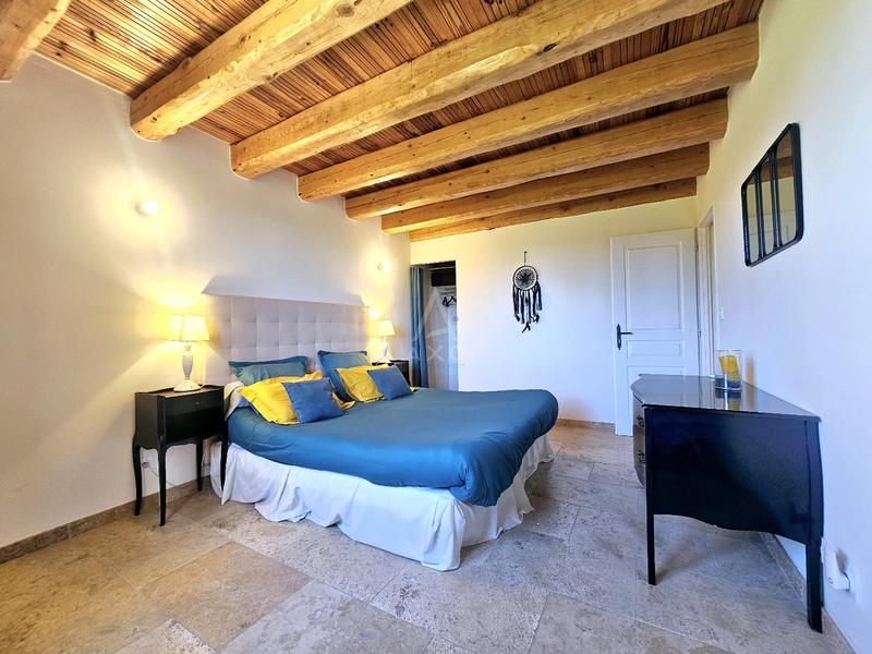 Appartement ancien - 63 m² - 4 pièces