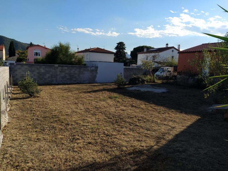 Terrain constructible - 303 m²