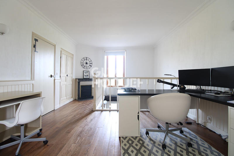 Maison - 190 m² - 8 pièces