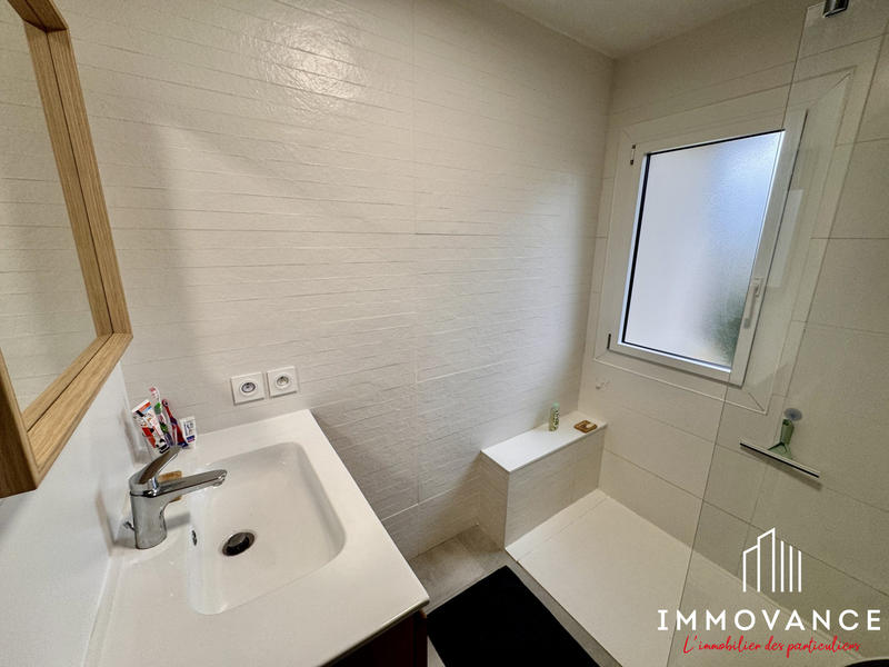 Appartement - 81 m² - 3 pièces