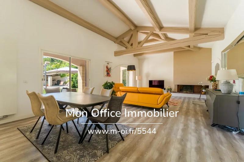Villa - 310 m² - 5 pièces