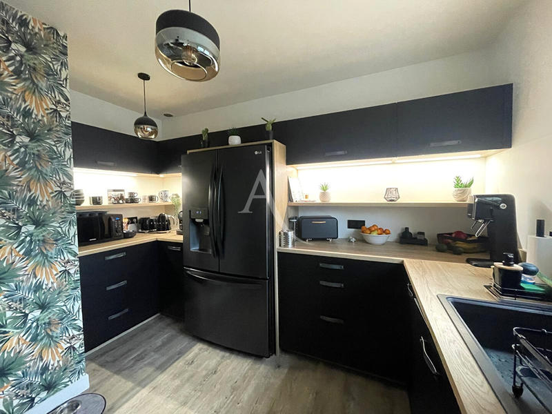 Maison - 138 m² - 7 pièces