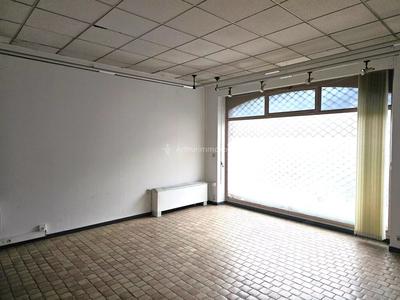 Maison - 300 m² - 10 pièces