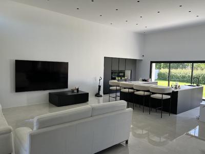 Pavillon - 183 m² - 6 pièces