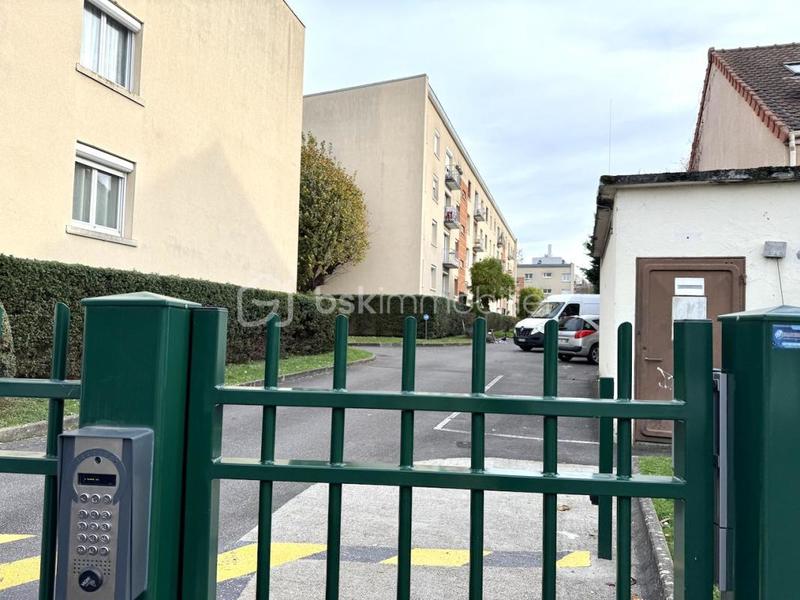 Appartement - 67 m² - 4 pièces