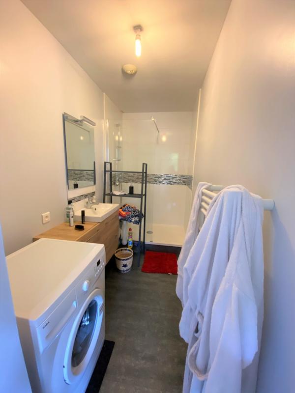 Appartement - 60 m² - 2 pièces