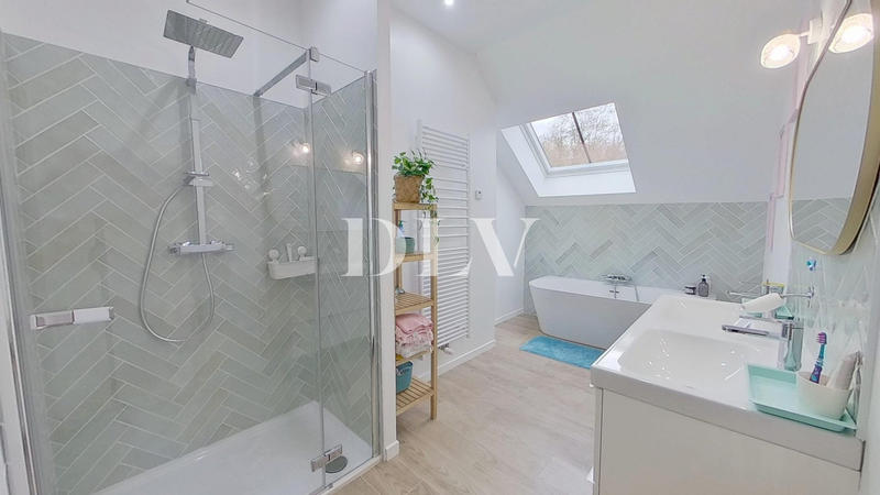 Maison ancienne - 197 m² - 7 pièces