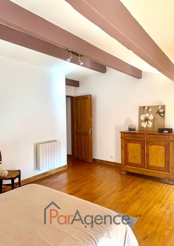 Maison - 189 m² - 6 pièces