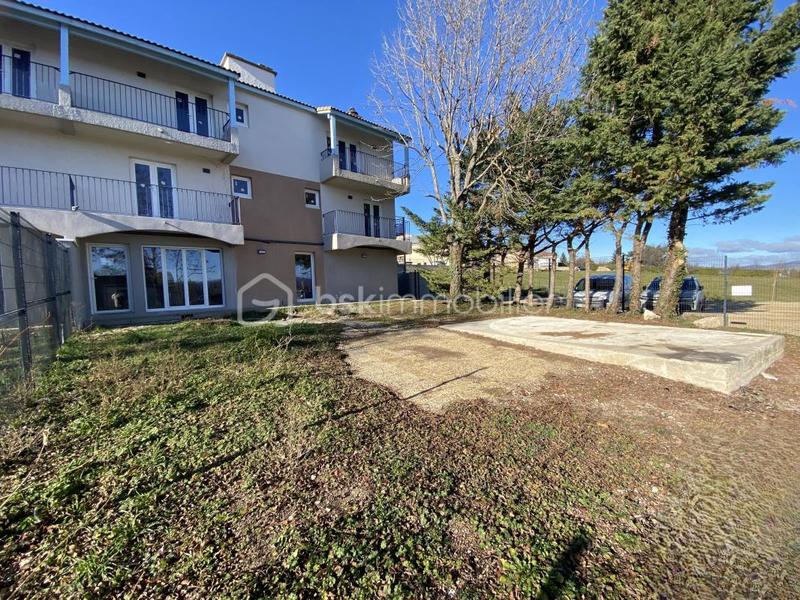 Appartement - 84 m² - 2 pièces