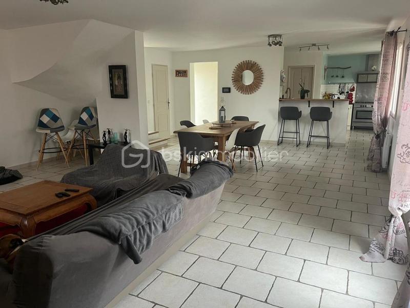 Maison - 143 m² - 5 pièces