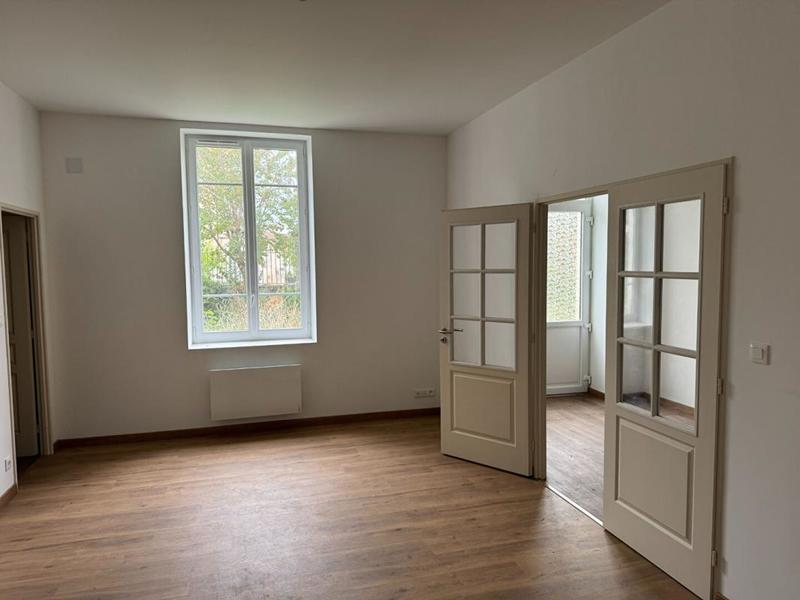 Maison - 216 m² - 7 pièces