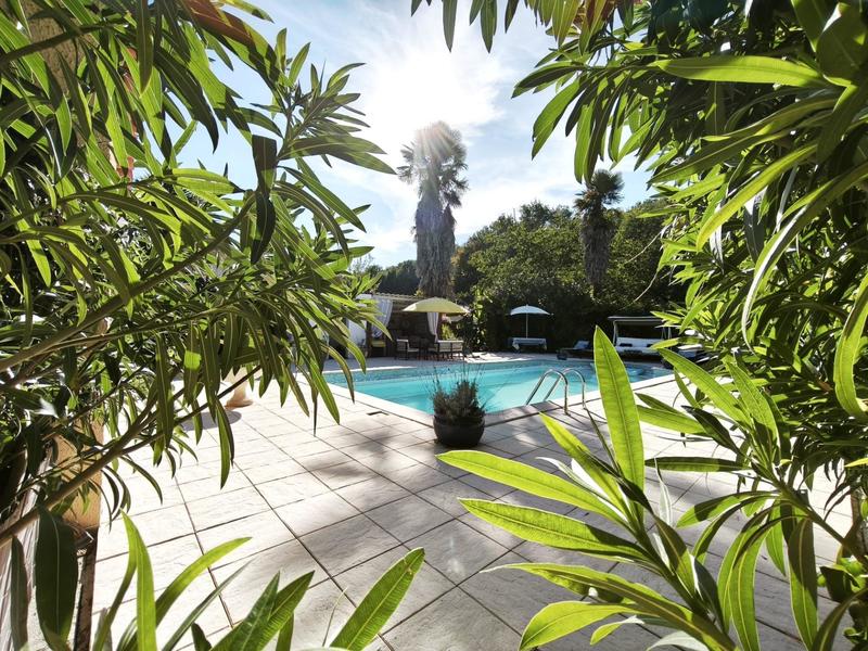 Maison - 195 m² - 7 pièces