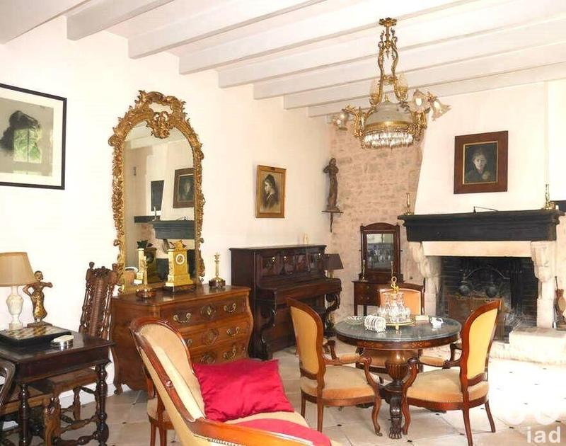 Maison - 220 m² - 6 pièces