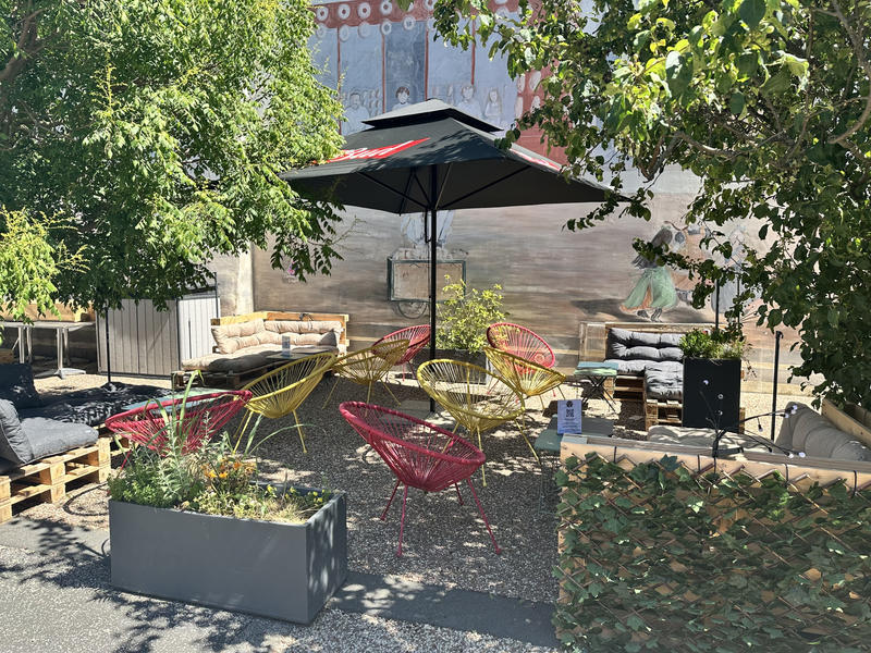 Fonds de commerce - Magasins - 115 m²