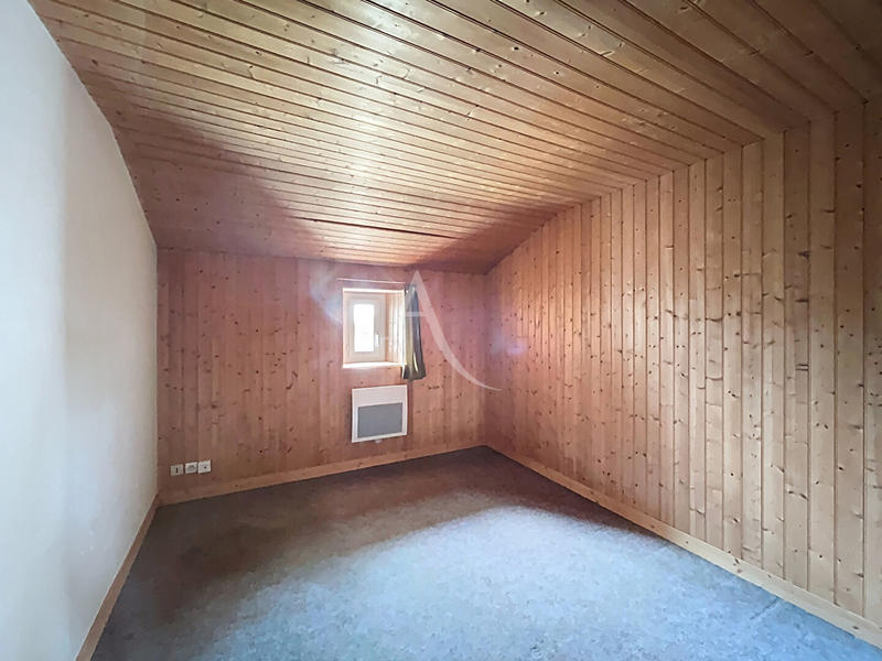 Longère - 258 m² - 14 pièces