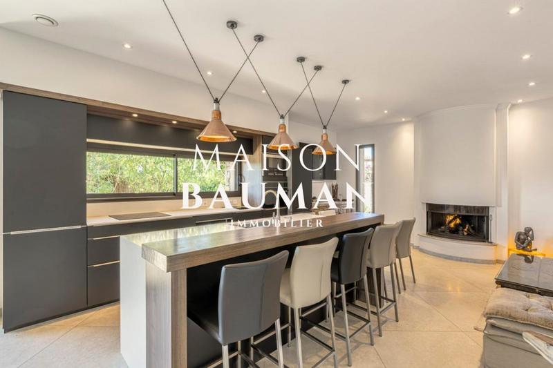 Maison - 164 m² - 6 pièces