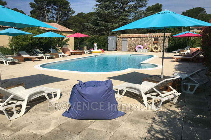 Bastide - 790 m² - 24 pièces