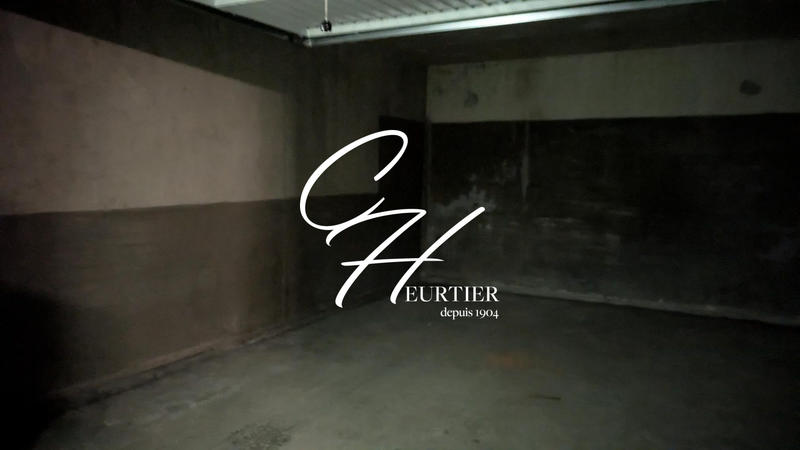 Parking / Garage - 17 m²