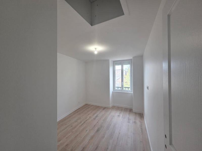 Maison - 87 m² - 4 pièces