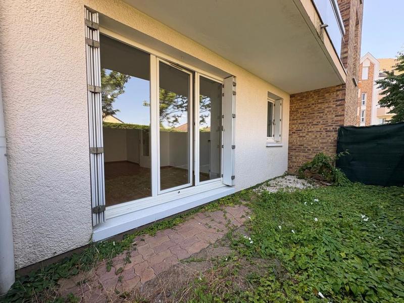 Studio - 38 m² - 1 pièce