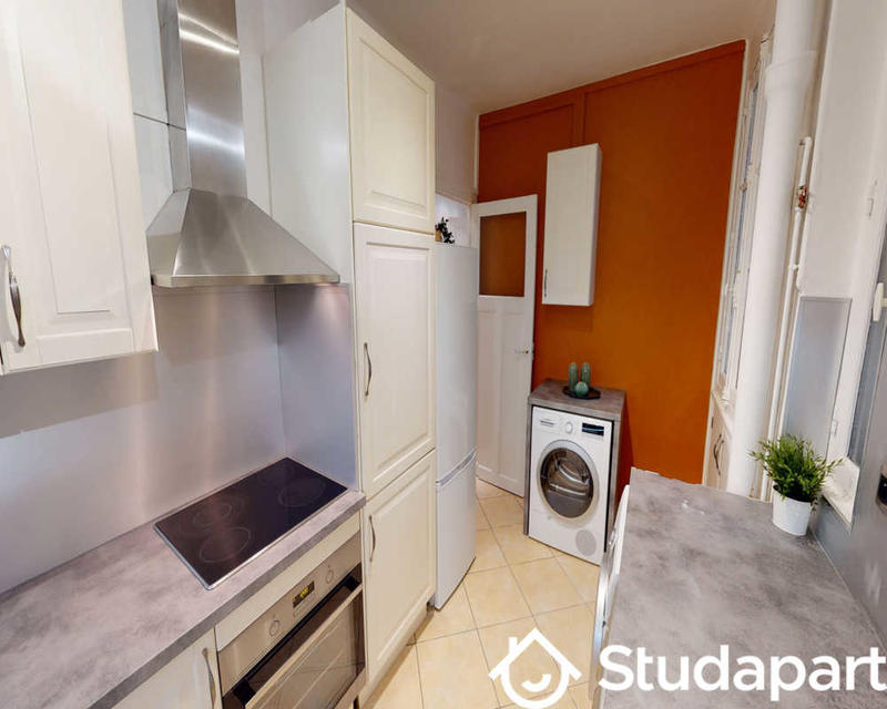 Chambre - 120 m² - 1 pièce