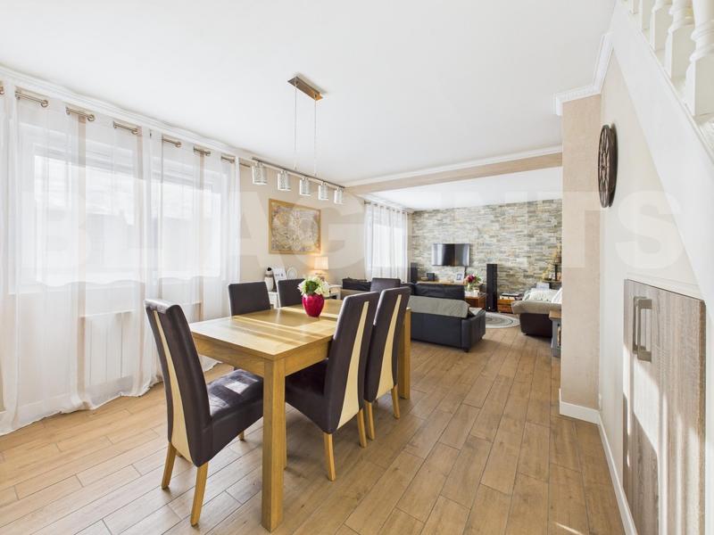 Maison - 107 m² - 5 pièces