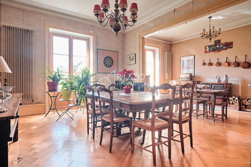 Bastide - 313 m² - 10 pièces