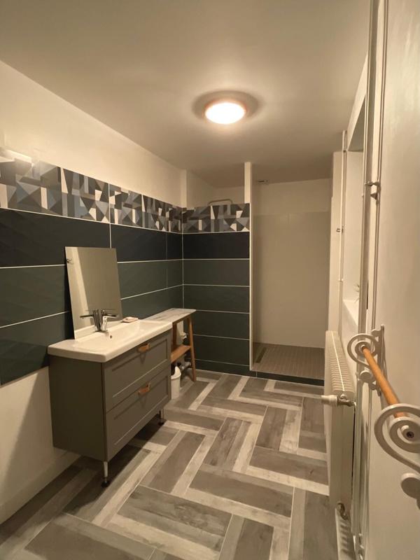 Maison - 215 m² - 6 pièces