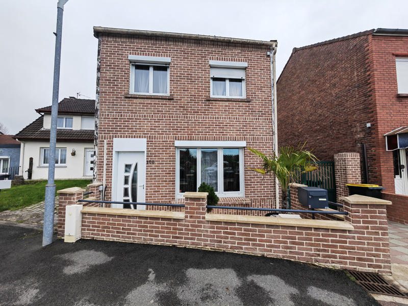 Maison - 111 m² - 5 pièces