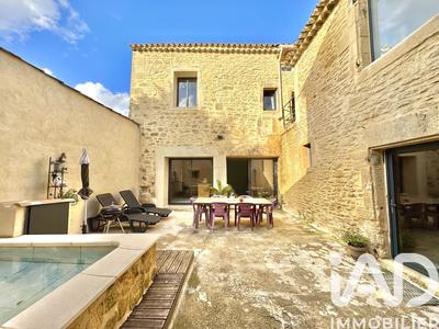 Maison - 308 m² - 9 pièces