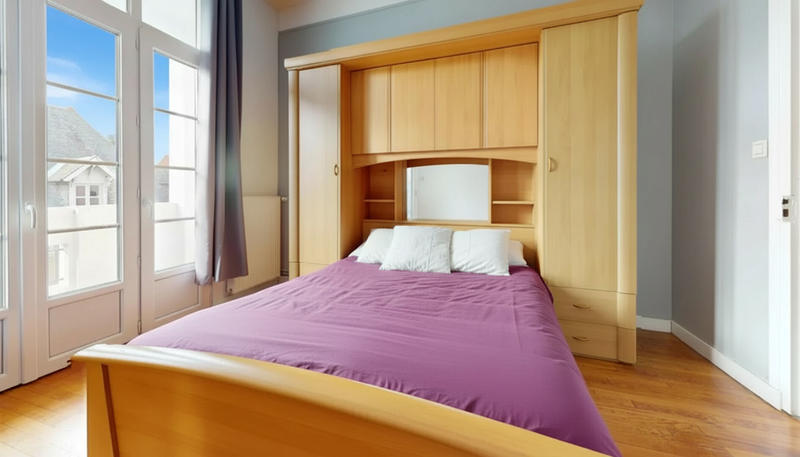 Maison - 229 m² - 11 pièces