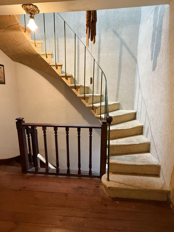 Propriété - 276 m² - 15 pièces