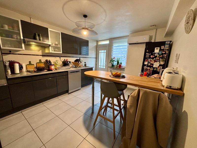 Appartement - 121 m² - 5 pièces