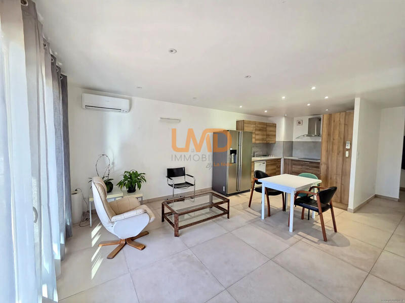 Appartement - 77 m² - 4 pièces