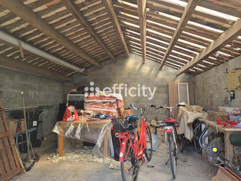 Maison - 93 m² - 4 pièces