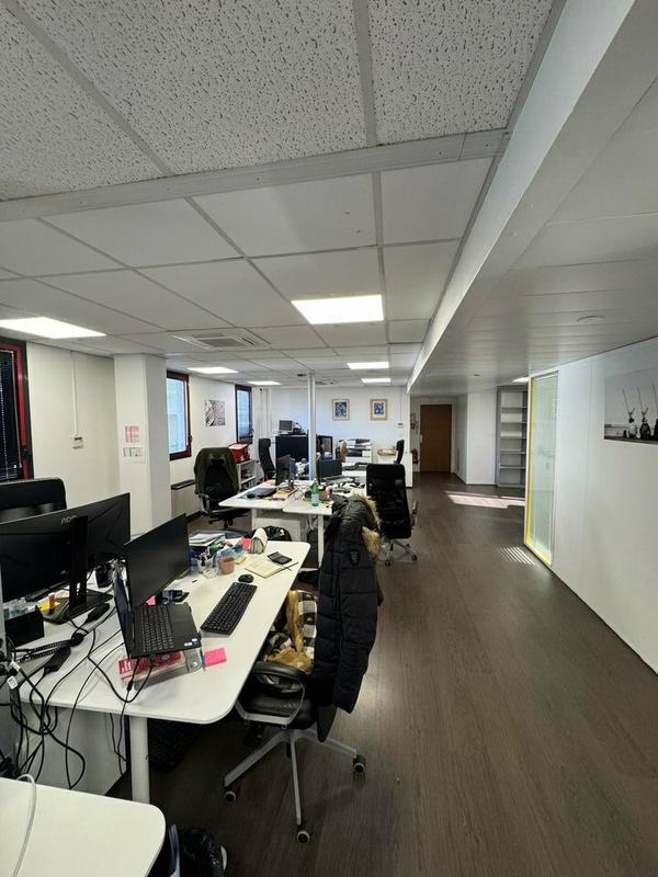 Bureau - 110 m²