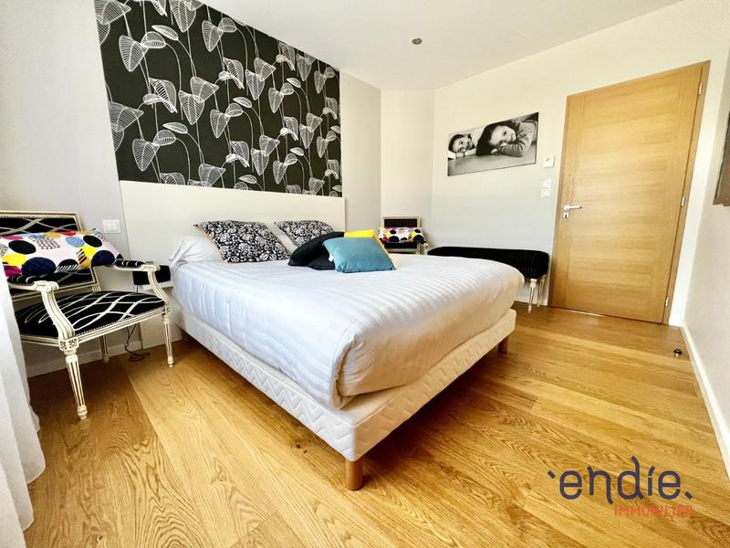 Maison - 185 m² - 6 pièces