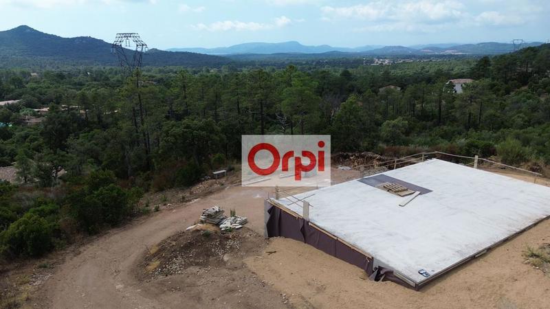 Terrain constructible - 8 629 m²