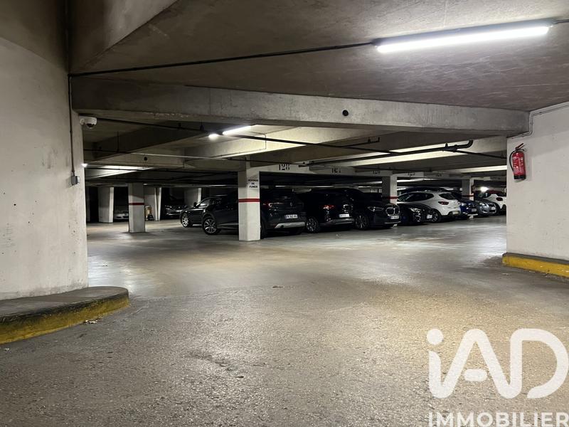Parking - 12 m²